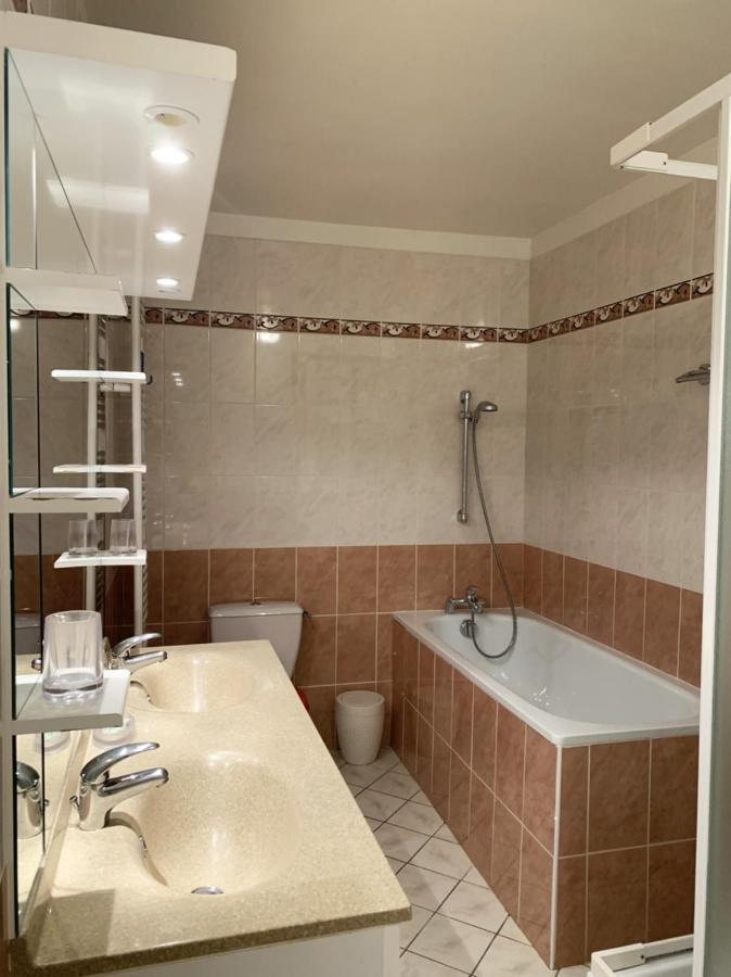Bed and Breakfast La Part Des Anges Rubercy Exterior foto